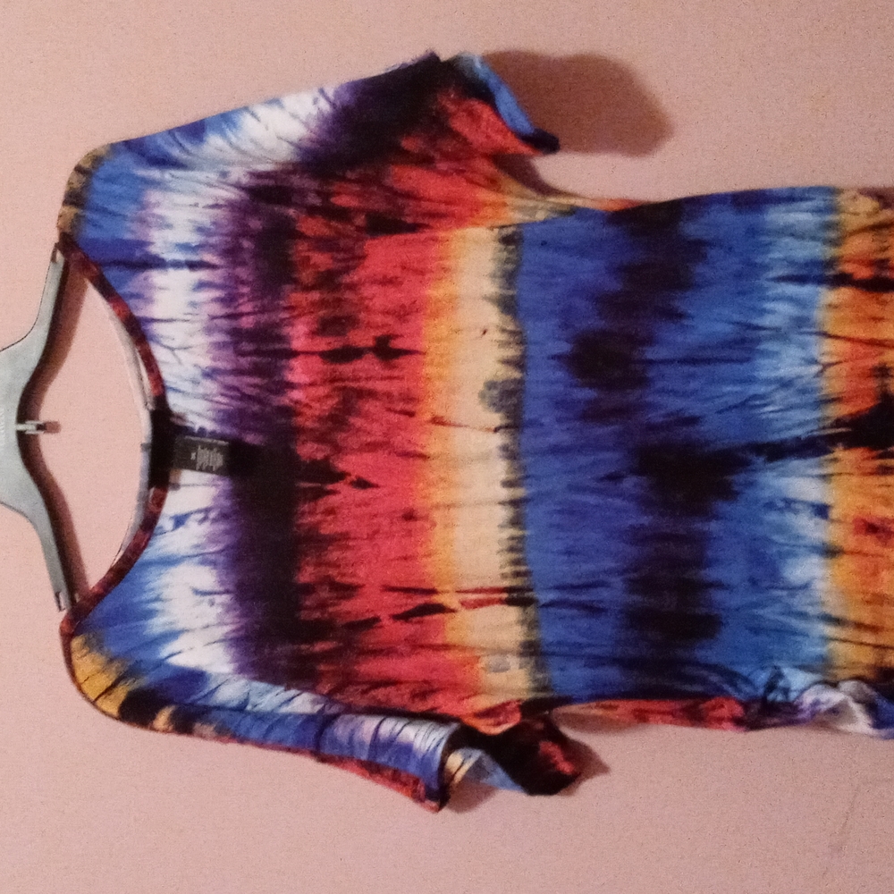 Jennifer Lauren tidied shirt size 2X